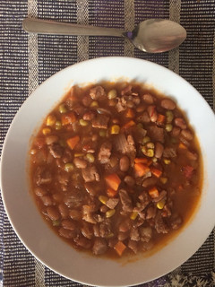Una foto de Guiso de porotos frutilla