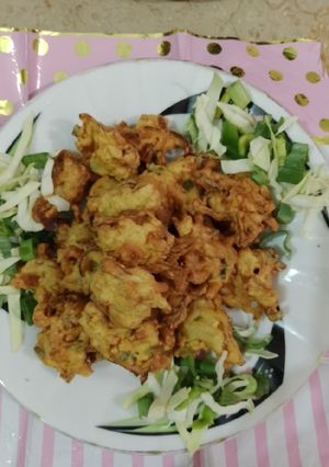 A picture of Chinese pakoray.