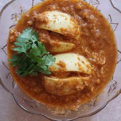 A picture of Egg curry.