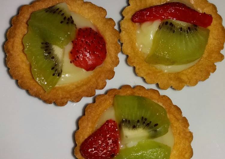Langkah Mudah untuk Menyiapkan Mini Fruit Pie yang Enak