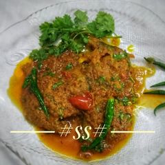 A picture of Pomfret fish curry.