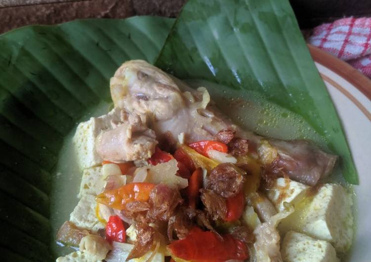 Langkah Mudah untuk mengolah Garang asem ayam dan tahu no blimbing wuluh yang Lezat Sekali