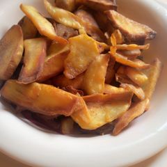 A picture of Sweet potatoes chips.