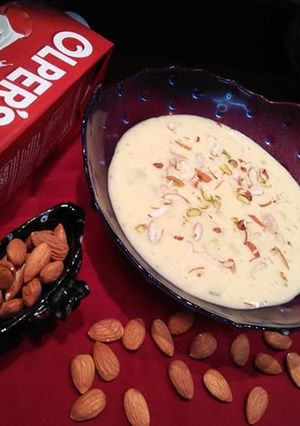 A picture of Doodh pak.