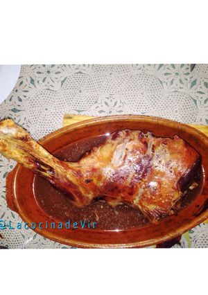 Una foto de Pierna de cordero asada
