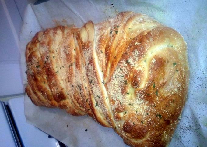 Easiest Way to Prepare Favorite Stuffed spaghetti Bread