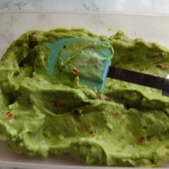A picture of My party avocado 🥑 dip.
