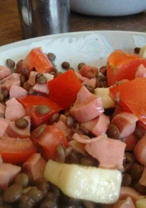 Una foto de Ensalada super fresca y rica para el verano