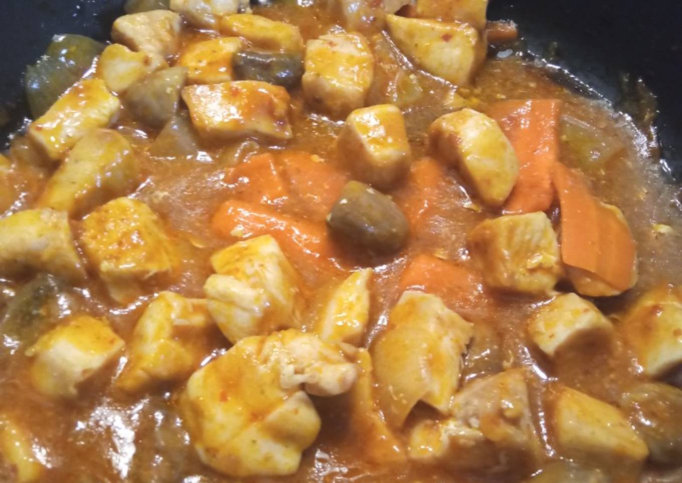 Pollo al curry a mi manera