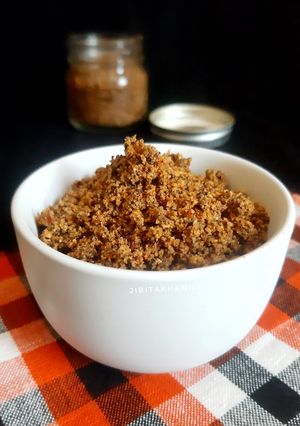 A picture of Mixed Seeds Powder Chutney (with Karela, Tarbuz, Kaddu Ka Beej).