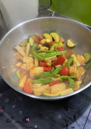 Hình của món Đậu phụ xào rau củ chay.
