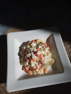 Una foto de Ensalada rusa y mayonesa casera