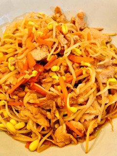 醬燒肉絲黃豆芽 的食譜成品照片