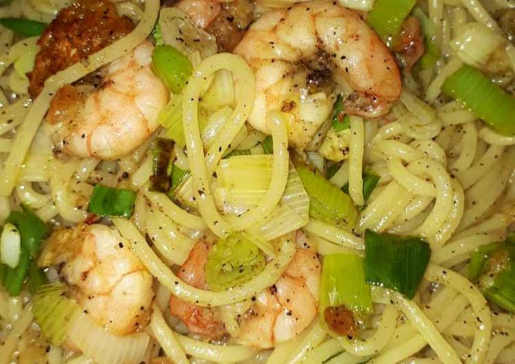 Resep Prawn garlic pasta (spaghetti bawang putih dengan udang) Anti Gagal