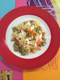 Una foto de Ensalada de pasta de pajaritas