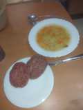 Menú: Sopa con zanahoria y puerro y hamburguesa de ternera