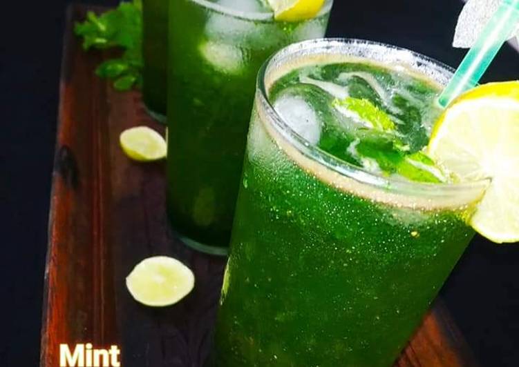 How to Make Speedy Mint Lemonade