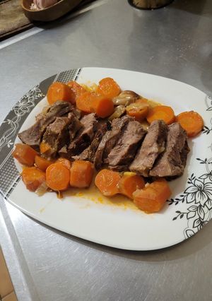 Una foto de Paleta con salsa de zanahorias en dos maneras