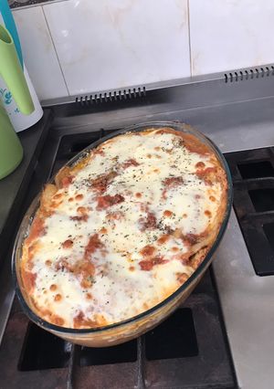 Una foto de Lasaña. De carne con berenjena