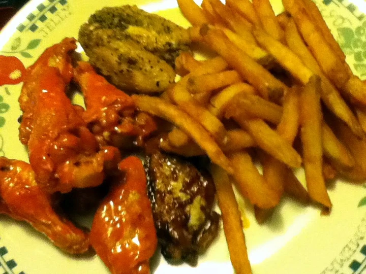 Easy Way Prepare Recipe Hot Buffalo/Lemon Pepper/Barbecue CHICKEN WINGS that is Delicious, Perfect}