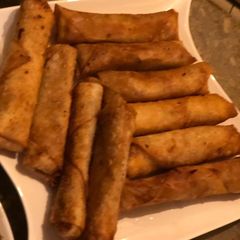 A picture of Spring rolls.