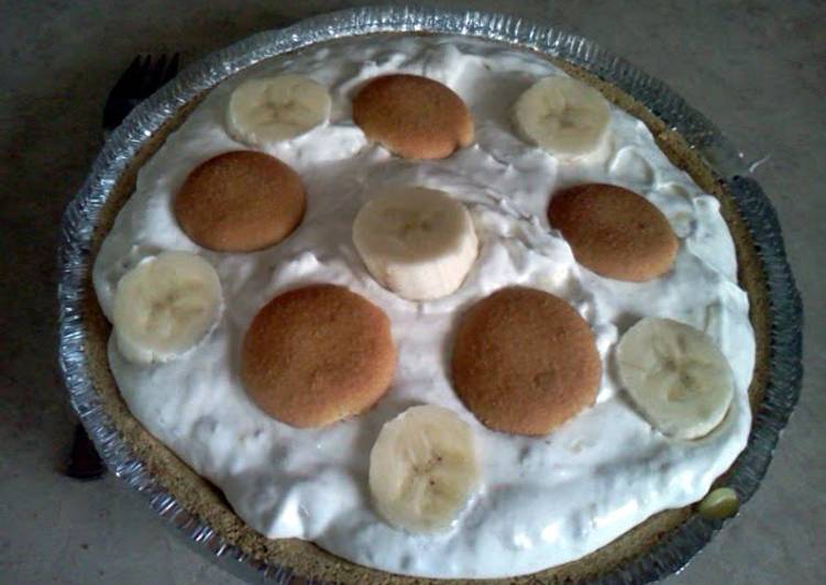 Steps to Make Speedy banana cream pudding pie