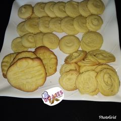 A picture of Melting moment pipable cookies.