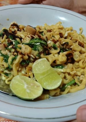 Foto resep Mie kuah burung dara