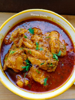 नारियल वाली चिकन करी(Nariyal wali chicken curry recipe in hindi) रेसिपी मुख्य फोटो