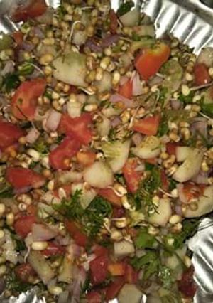 A picture of Sprouted chaat.