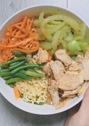 Hình của món Mì tôm trộn.