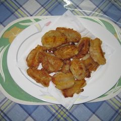A picture of Pazham Pori /Banana Fritters.