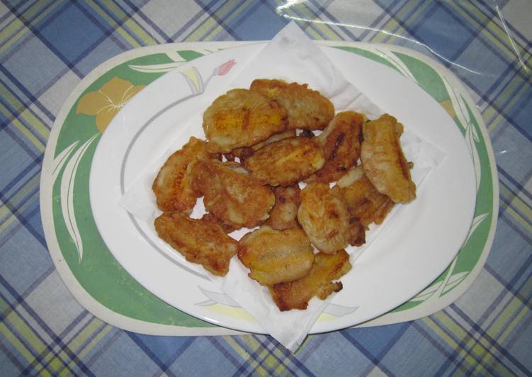 Recipe of Any-night-of-the-week Pazham Pori /Banana Fritters