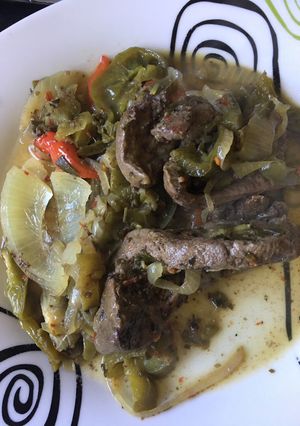 Una foto de Bifes de hígado a la cacerola