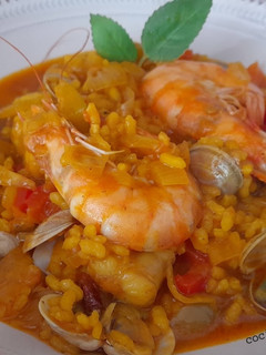 Una foto de Arroz caldoso con rape y gambas