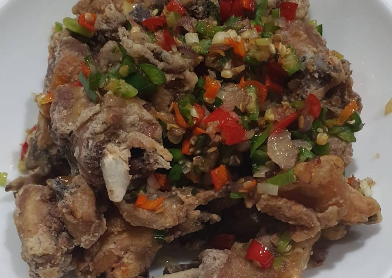 Ayam goreng cabai garam