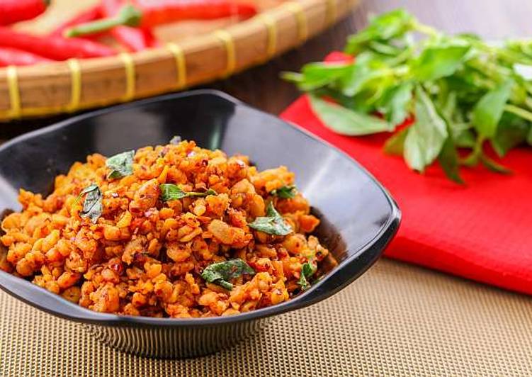 Cara mudah memasak Sambal Tempe Kemangi Pedas Anti Gagal