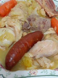 Una foto de Potaje de coles...🥣🥣
