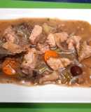 Pollo en salsa con setas