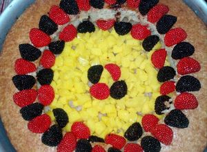 Una foto de Torta bizcochuelo confite