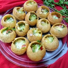 A picture of Pizza puri.