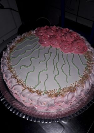 Una foto de Torta de cumpleaños con merengue
