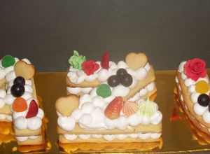 Una foto de Tarta de letras