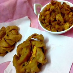 A picture of Awadhi Keema Gohbi Rings.