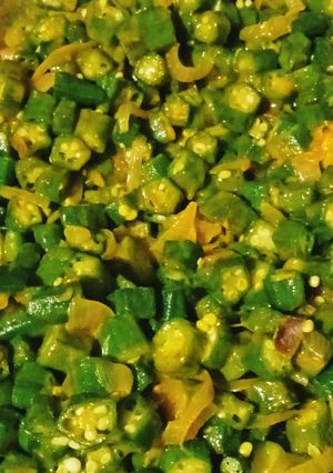 भिंडी(bhindi recipe in hindi) रेसिपी मुख्य फोटो