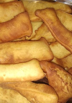 A picture of Crunchy mandazi.