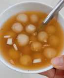 Mưa nấu chè bột lọc nóng