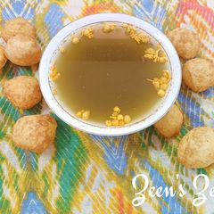A picture of Pani Puri Water.