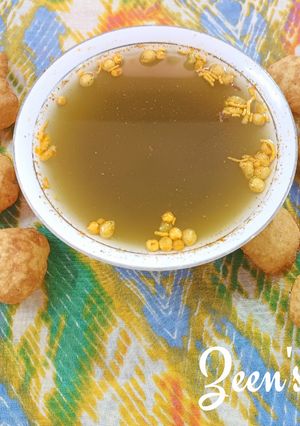 A picture of Pani Puri Water.