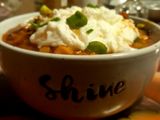Locro Veggie con Huevo Poché y Salsa Picante